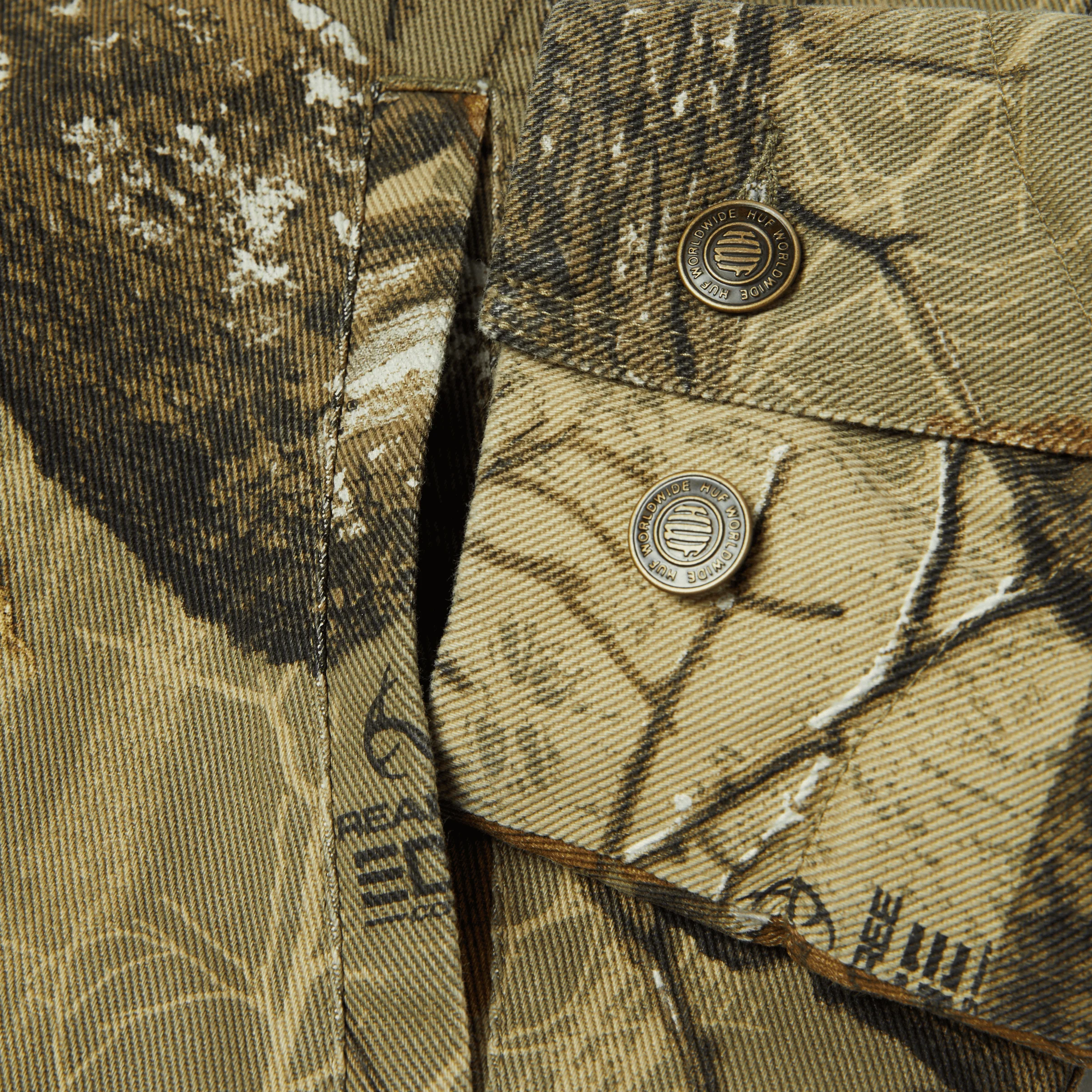 HUF x Realtree Megablast Work Jacket - Image 5